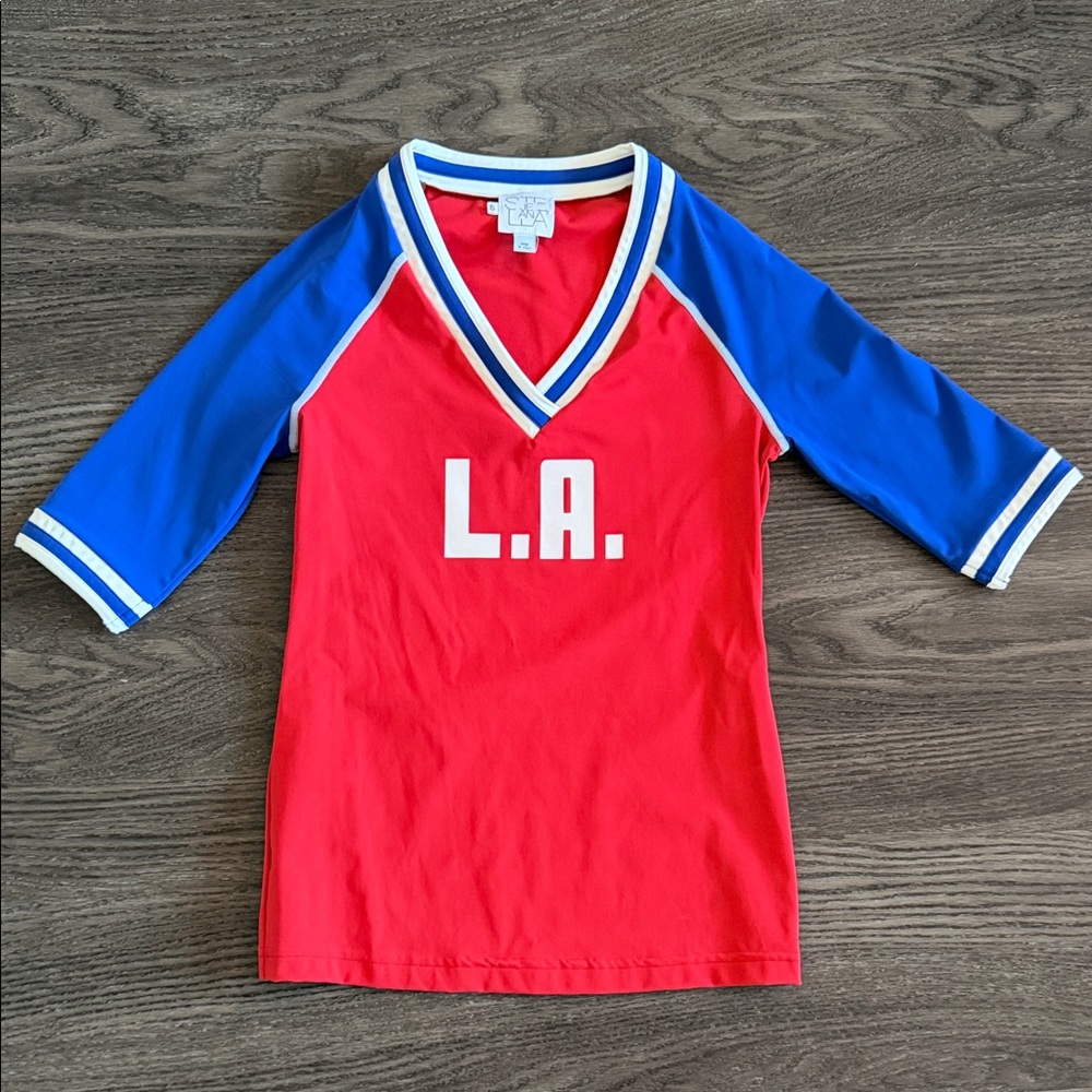 Kids L.A. V-Neck Raglan Top in Red & Blue, unisex size small